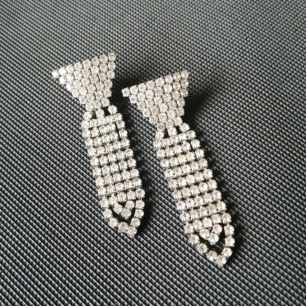 Vintage 1950s Tie Shape Articulate Clear Rhinestone Silverton Earrings